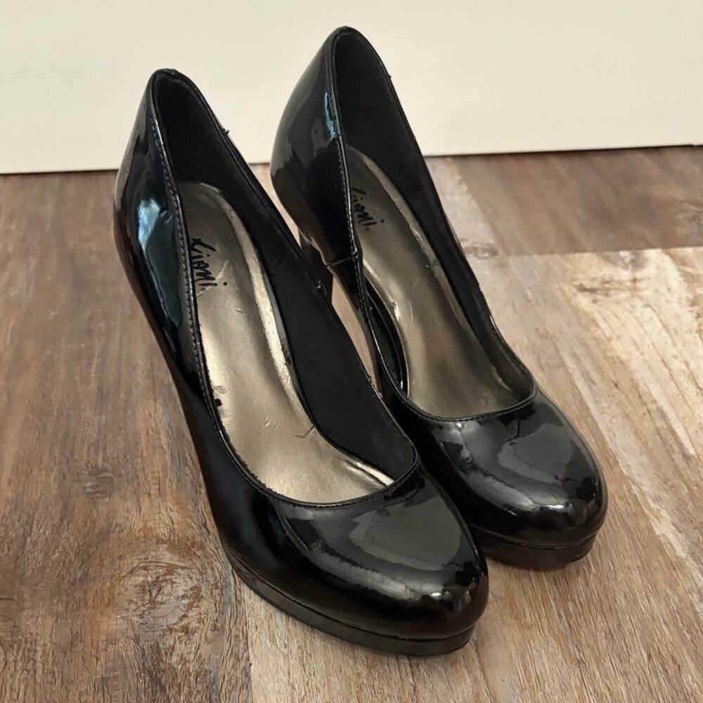 Fioni Italian black patent leather 3.5in heels size 6.5 GUC